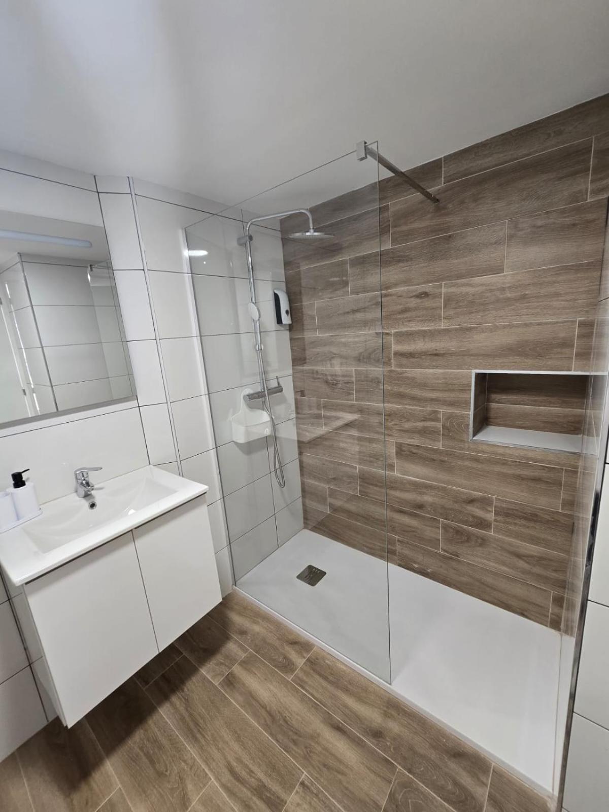 Suites Alameda Centro Levante Benidorm Esterno foto