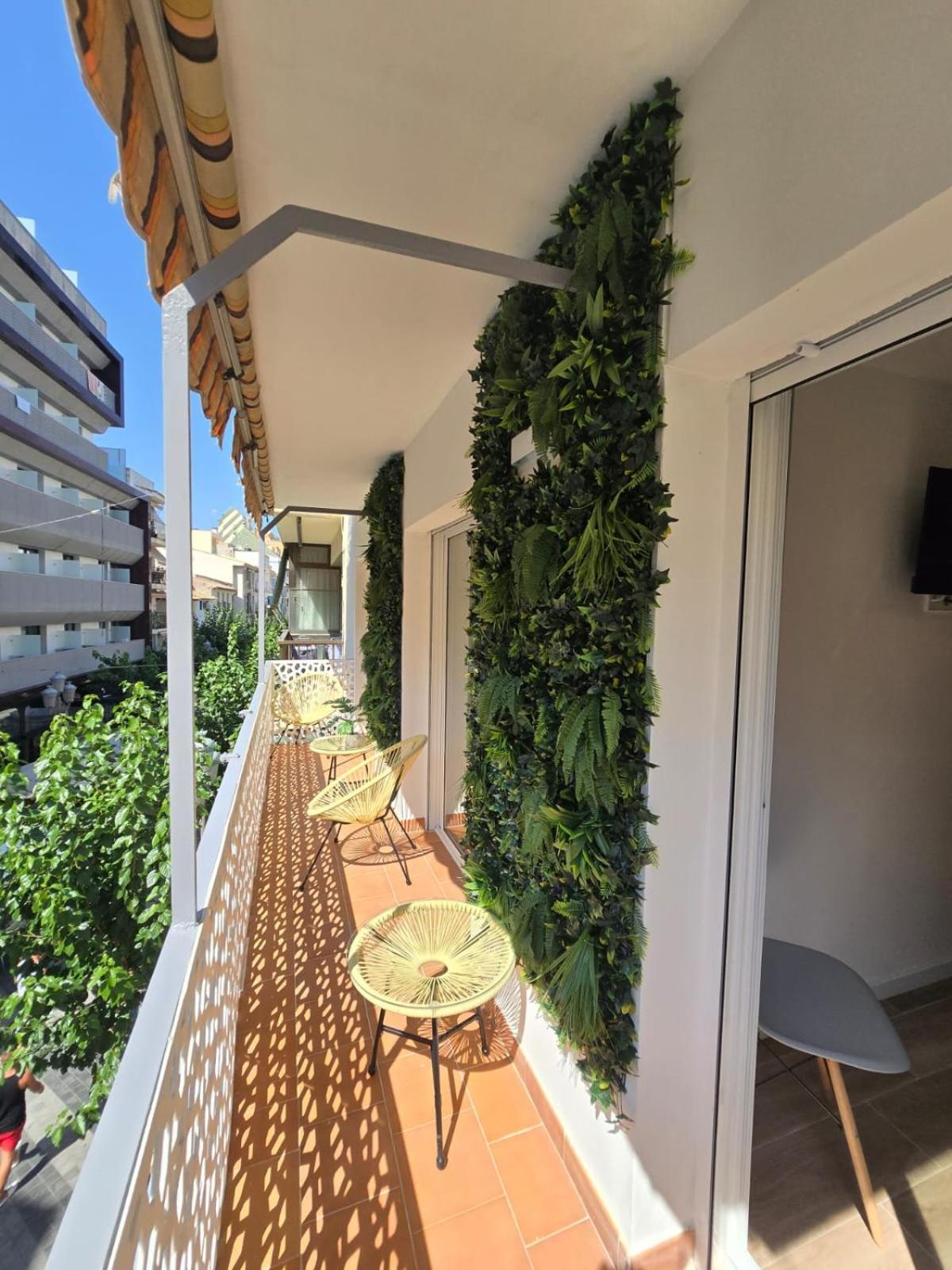 Suites Alameda Centro Levante Benidorm Esterno foto