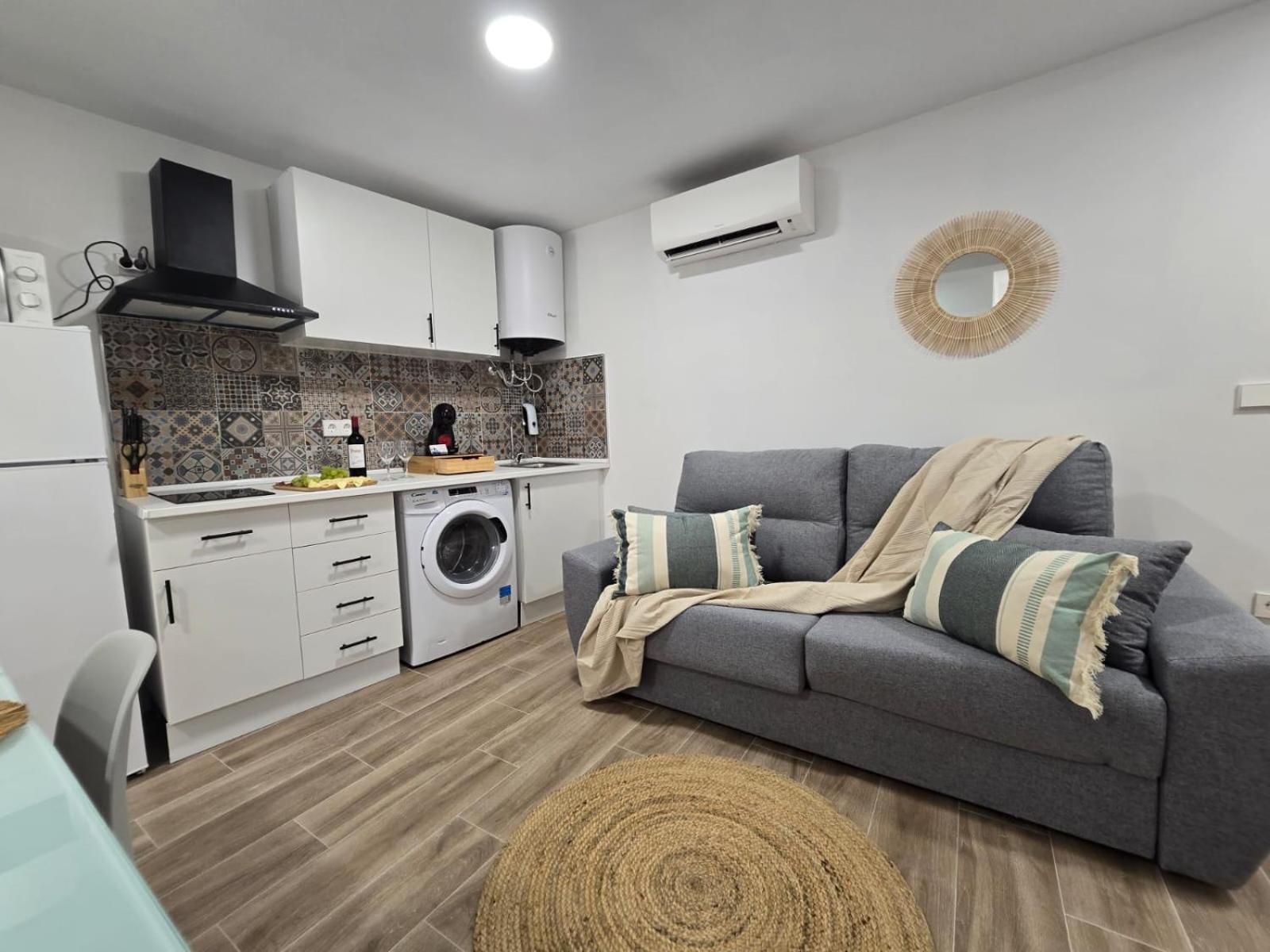 Suites Alameda Centro Levante Benidorm Esterno foto