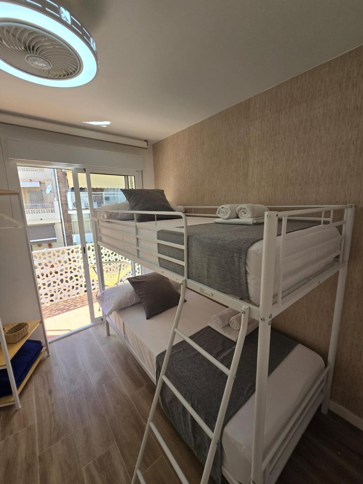 Suites Alameda Centro Levante Benidorm Esterno foto