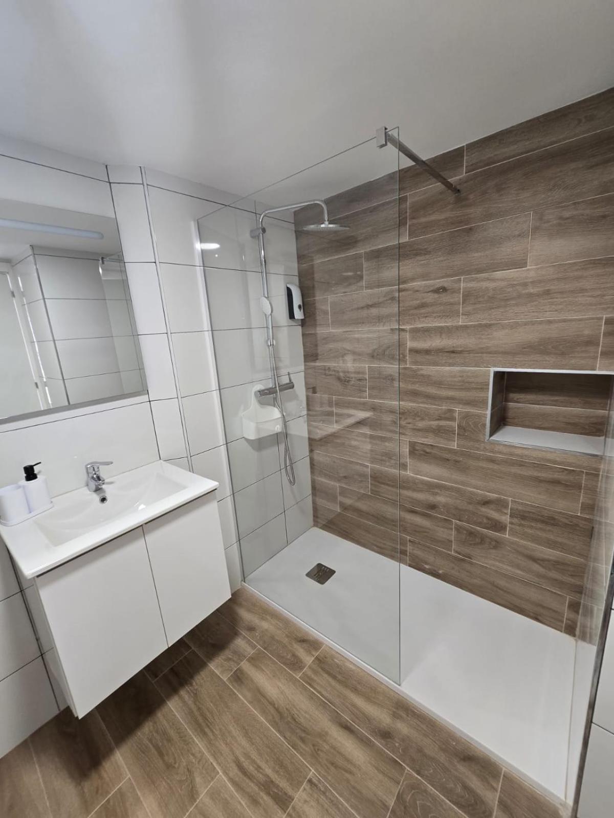 Suites Alameda Centro Levante Benidorm Esterno foto