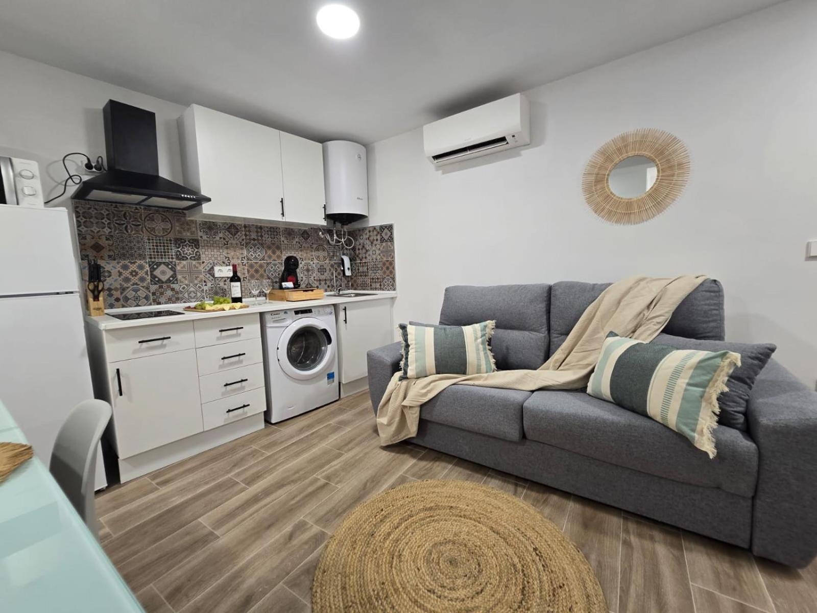 Suites Alameda Centro Levante Benidorm Esterno foto