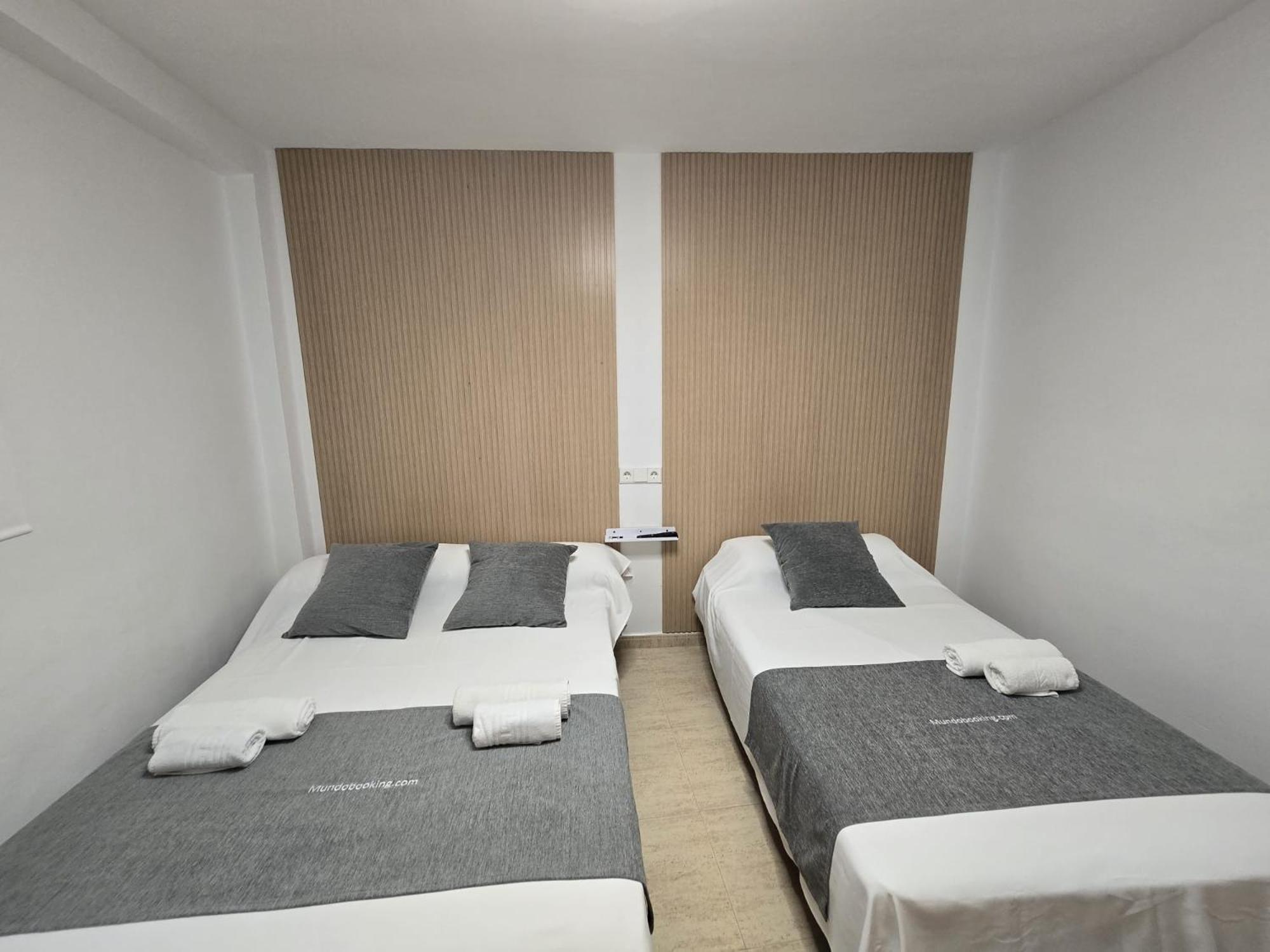 Suites Alameda Centro Levante Benidorm Esterno foto