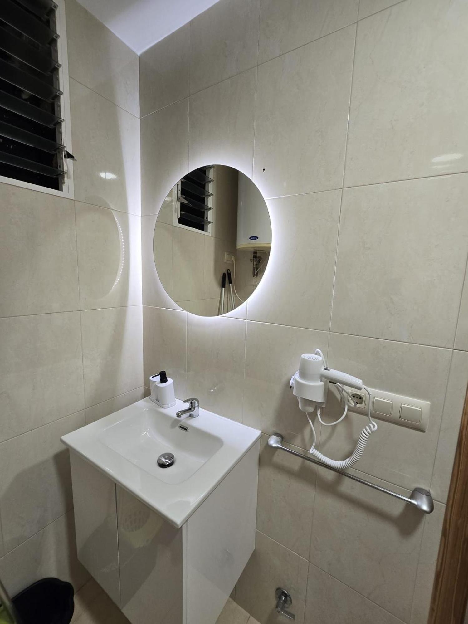 Suites Alameda Centro Levante Benidorm Esterno foto